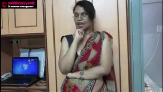 Horny lily giving indian porn lesson to youthful students