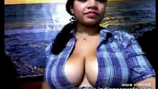 Indian mumbai desi large scoops bhabhi expose her front of live webchat - indiansexygfs.com