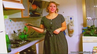 Housewife orall-service from the 1950's!