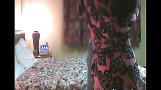 Old stud copulates redbone hooker - hidden webcam.
